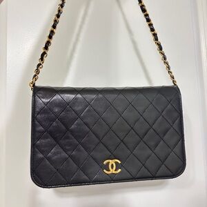 Vintage Chanel Lambskin Single Flap Shoulder Bag